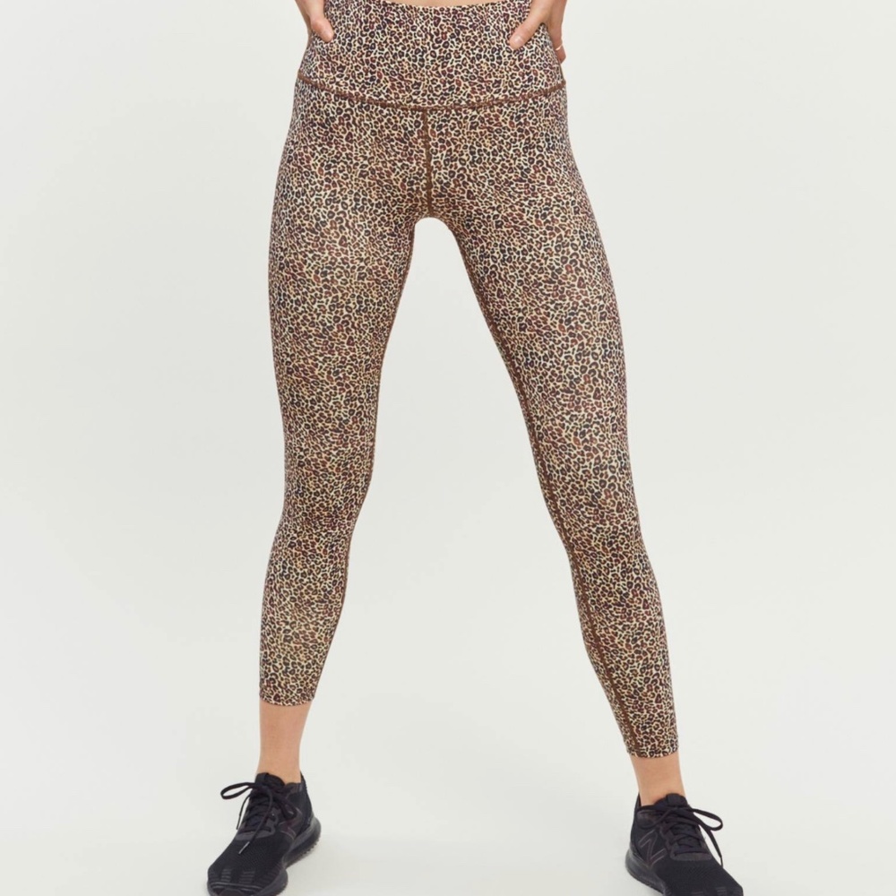 Varley Leopard Ankle Length Leggings Size S